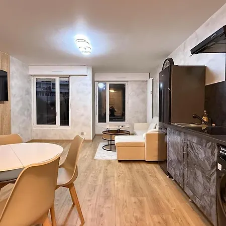 Chic Avec Jacuzzi * Metz